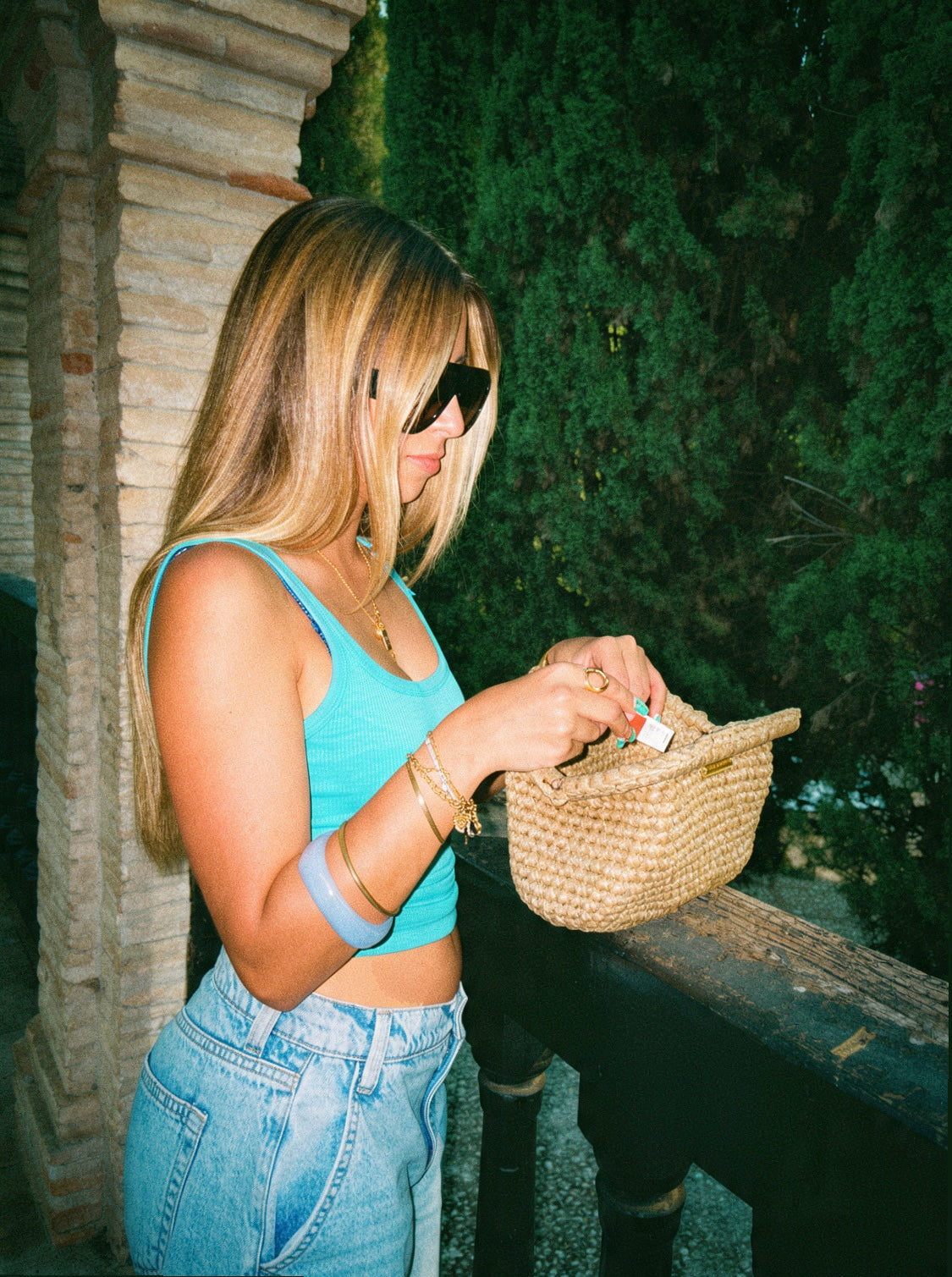 BOLSO CLUTCH BRILLO