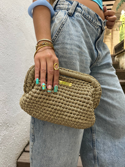 BOLSO CLUTCH BRILLO
